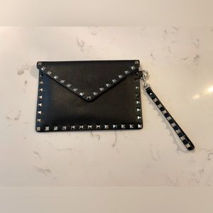 BRAND NEW authentic Valentino Rockstud Clutch with original red box